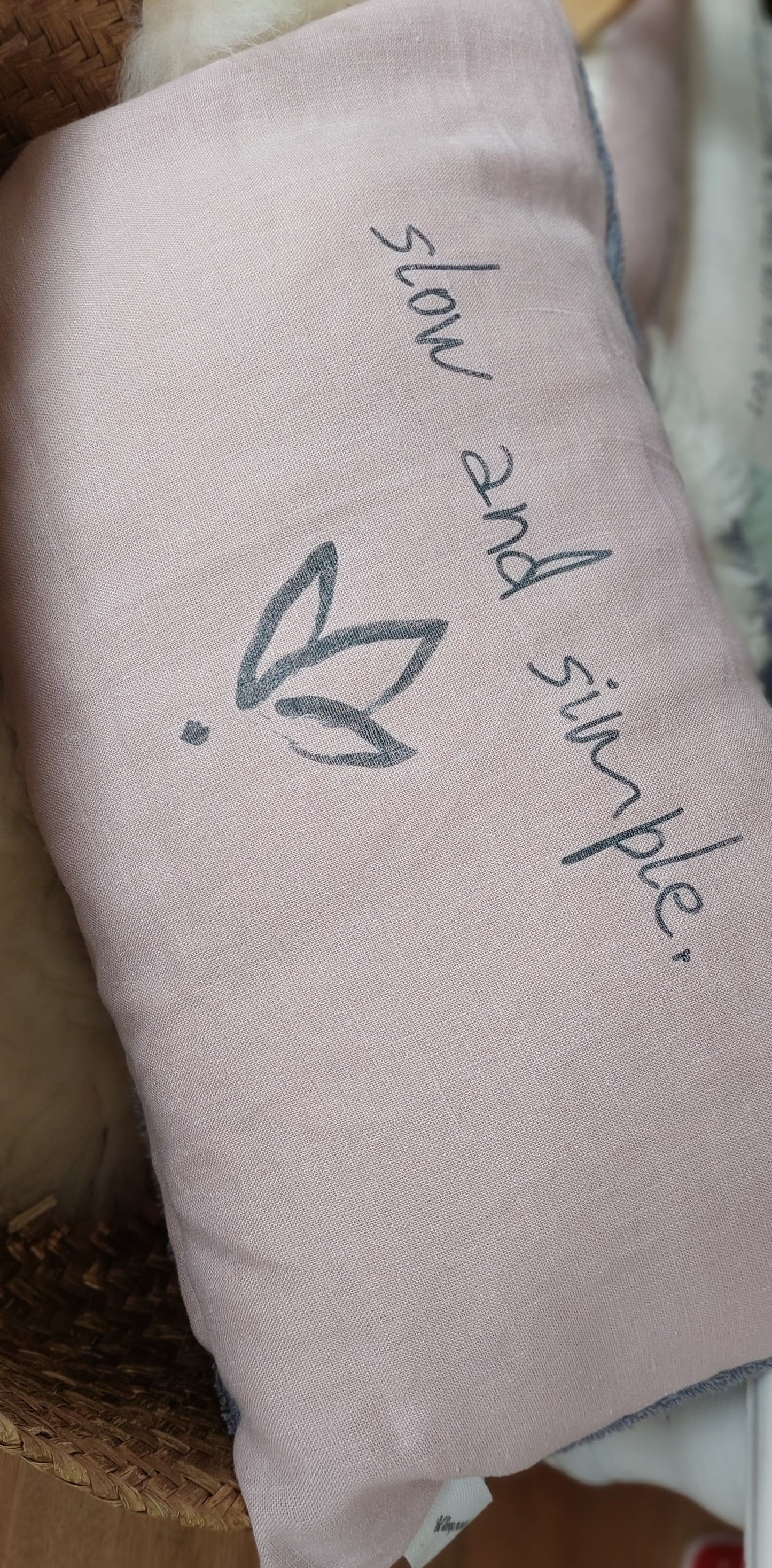 pure. affirmation Zirbenkissen | slow and simple.