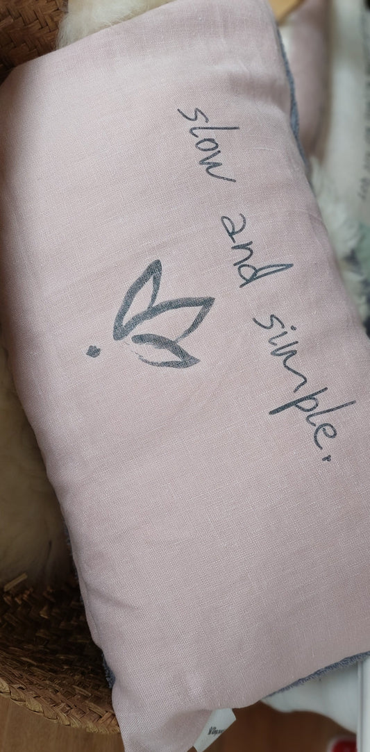 pure. affirmation Zirbenkissen | slow and simple.