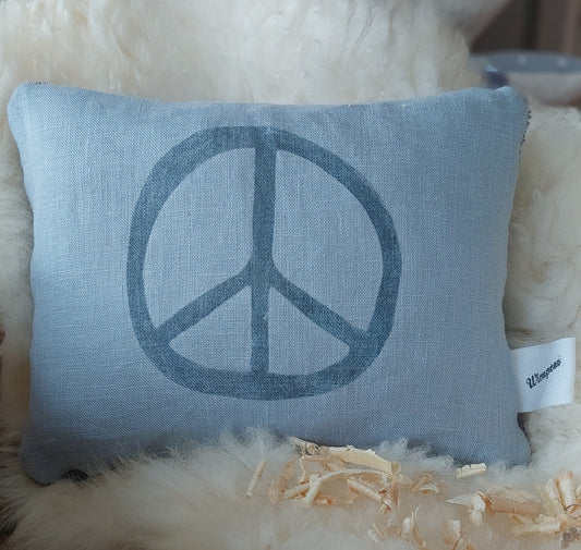 pure. affirmation Zirbenkissen | peace (Zeichen)